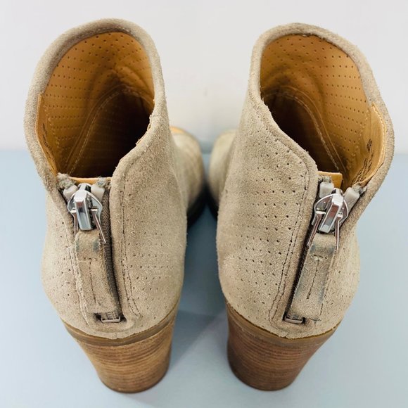 Franco Sarto Goldie Ankle Booties Boots Block Heel Peek Toe Suede Tan Womens 6 - Picture 10 of 15